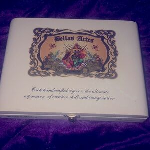 Cigar box keepsake wooden box. Handmade in Nicaragua.